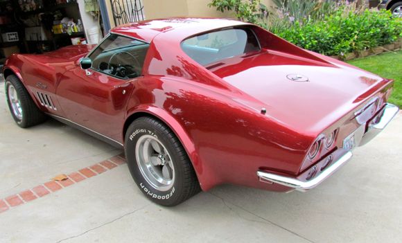 Rear fenders with a modified L-88 flares