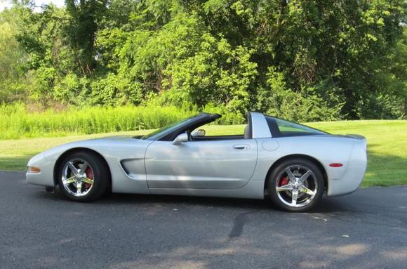 Michelin sport tires and C6 replica wheels