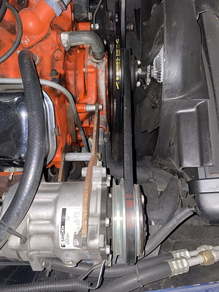 Squealing belts and straight edges make me sad CorvetteForum