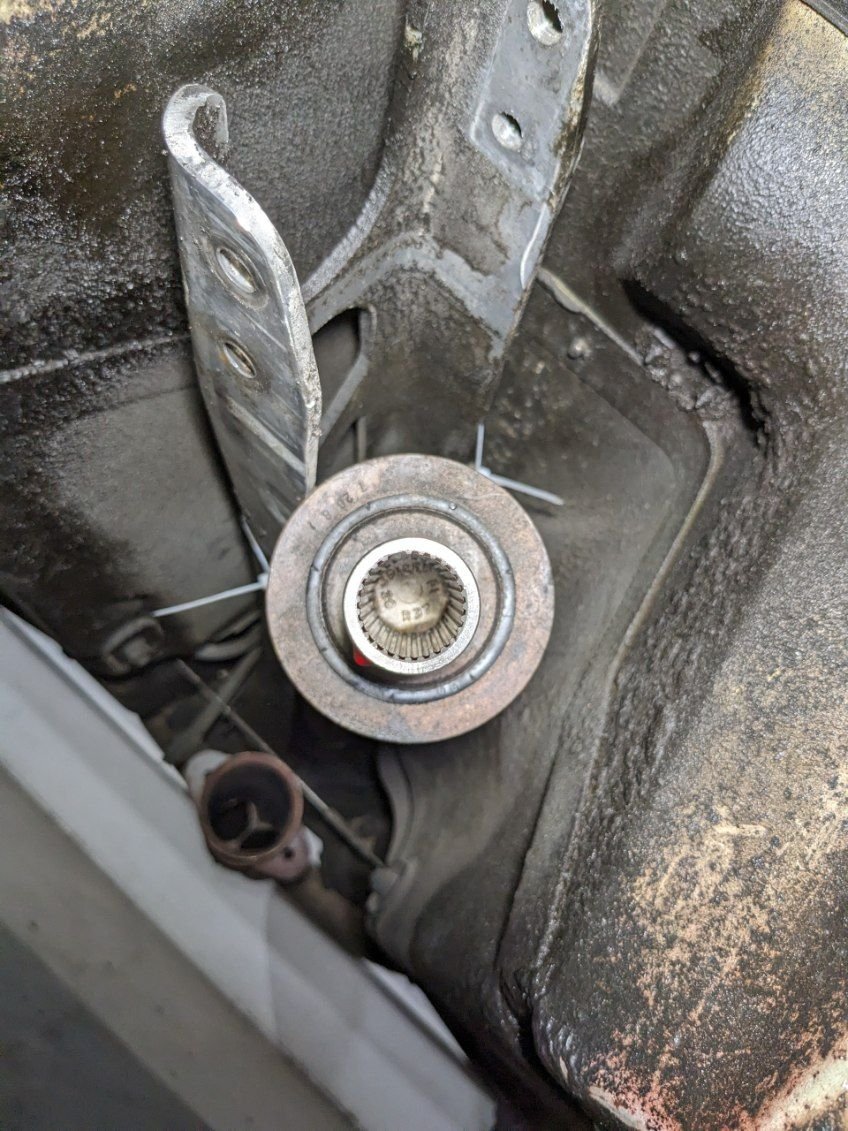 1989 Slip Yoke leaking at auto trans CorvetteForum Chevrolet