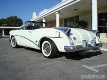 1954 Buick Skykark 1957 Olds 005