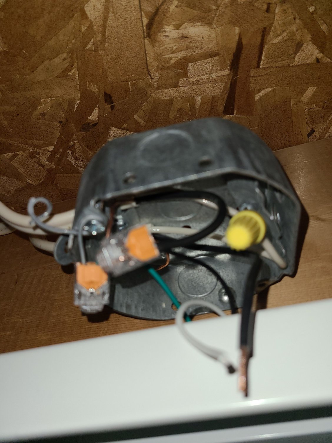 Wiring for new light fixture - DoItYourself.com Community Forums