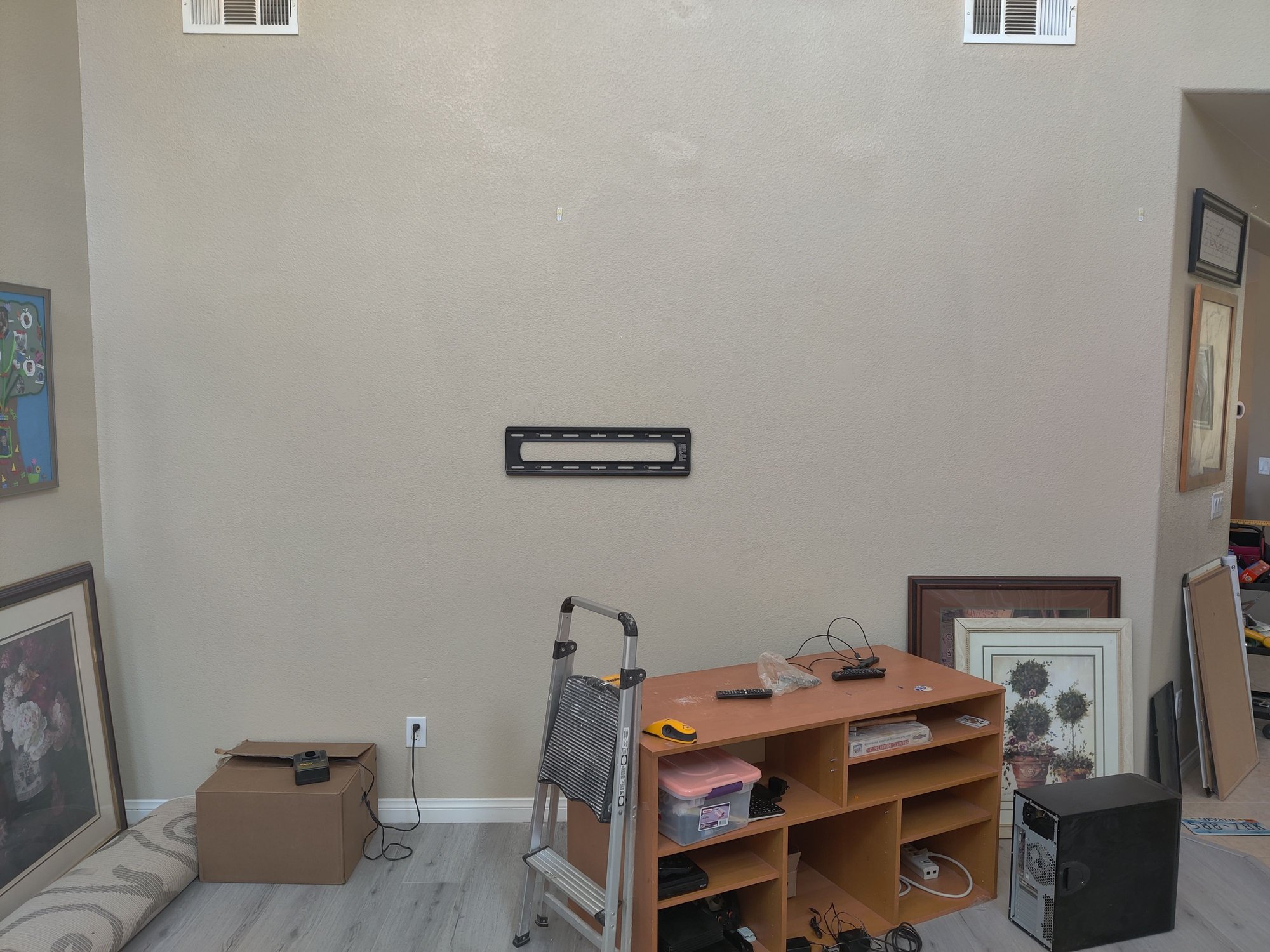 TV mount off center Community Forums