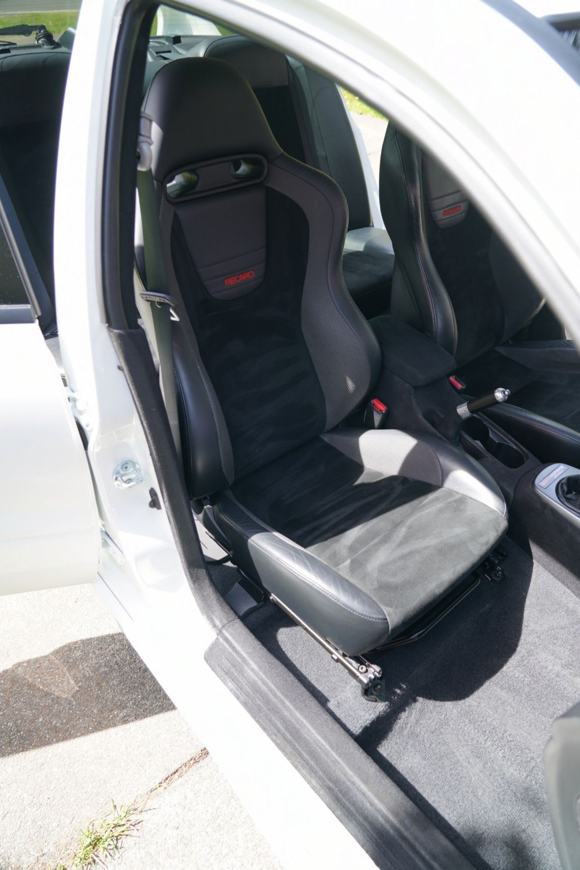 2006 Mitsubishi Lancer Evolution - Very clean 2006 WW Evo IX MR - 31k Original Miles - Used - VIN JA3AH86CX6U010905 - 30,800 Miles - 4 cyl - AWD - Manual - Sedan - White - Kirkland, WA 98033, United States