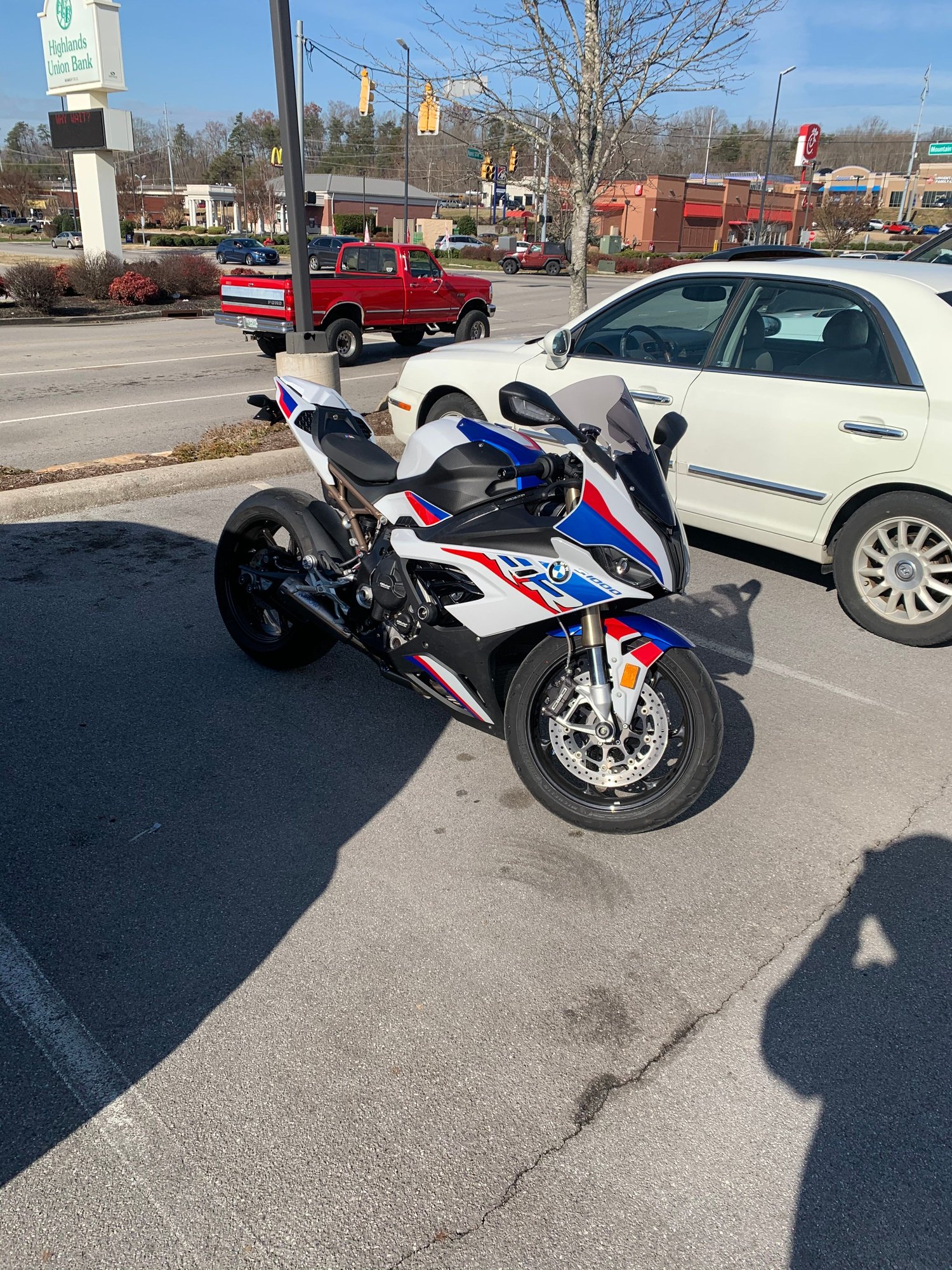 2020 BMW M2 - WTT: BMW S1000RR M package - Used - VIN WB10E2306LZJ27762 - 800 Miles - 4 cyl - 2WD - Sedan - White - Knoxville, TN 37920, United States
