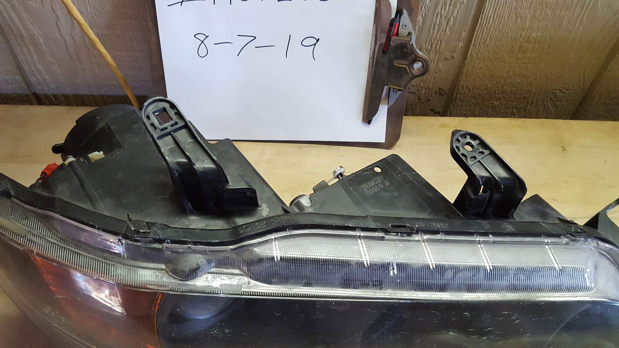 Exterior Body Parts - Headlight Passenger side / Parts - Used - 2004 to 2006 Mitsubishi Lancer Evolution - Tucson, AZ 85705, United States