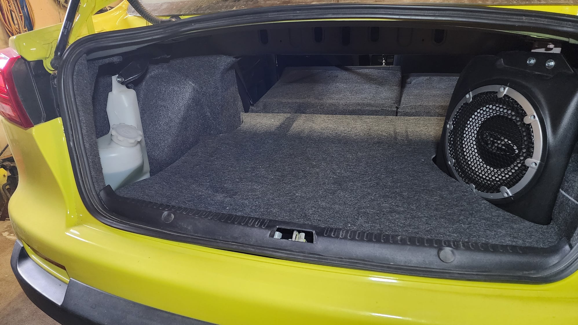 Folding rear seats in an Evo - EvolutionM - Mitsubishi Lancer and Lancer  Evolution Community