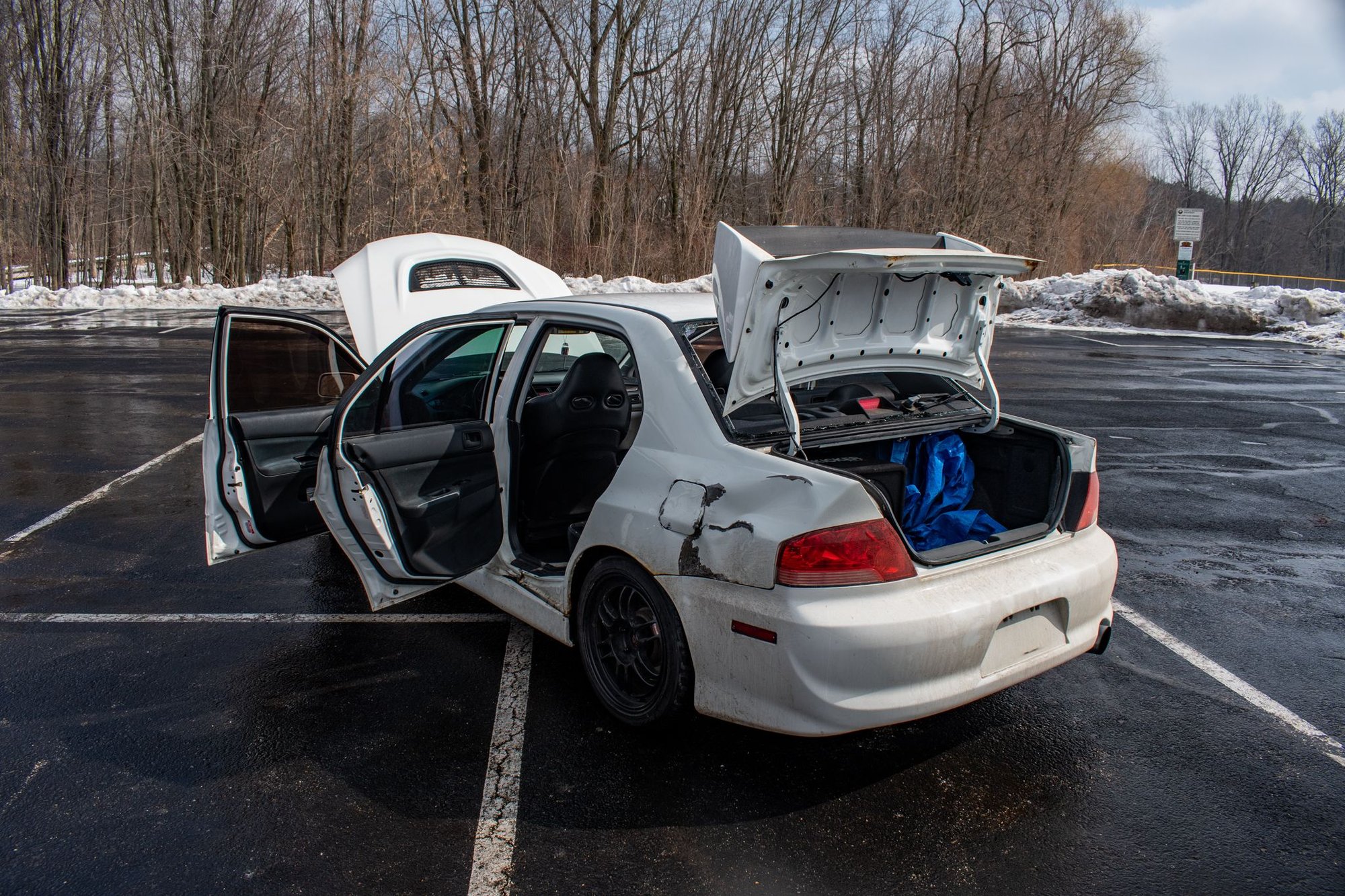 2006 Mitsubishi Lancer Evolution - 2006 Mitsubishi Lancer Evo IX GSR - Used - VIN JA3AH86C16U056381 - 160,000 Miles - 4 cyl - AWD - Manual - Sedan - White - Grand Rapids, MI 49546, United States