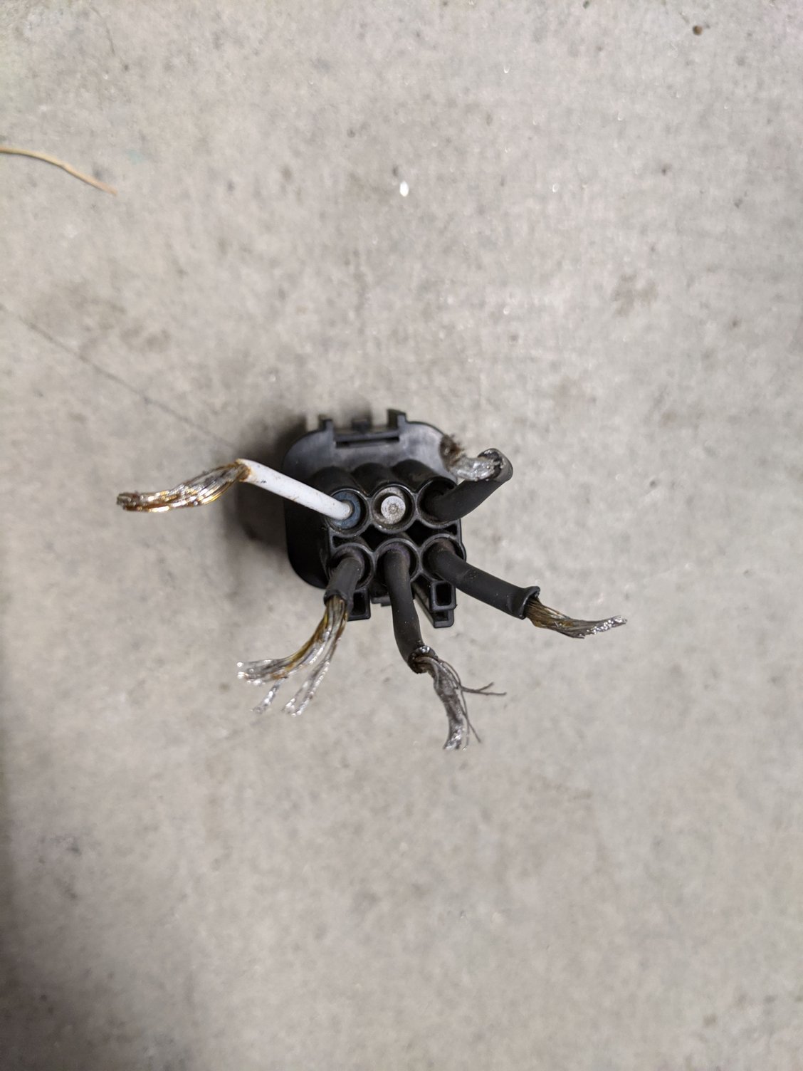 Help Injector Resistor Wiring for Evo 7/8/9 EvolutionM Mitsubishi