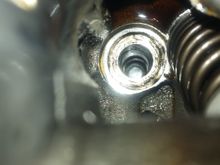 See the oil passage inside the hole going up?