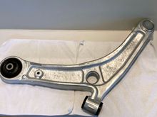 ^Lower control arm, front right-hand side 4013A182