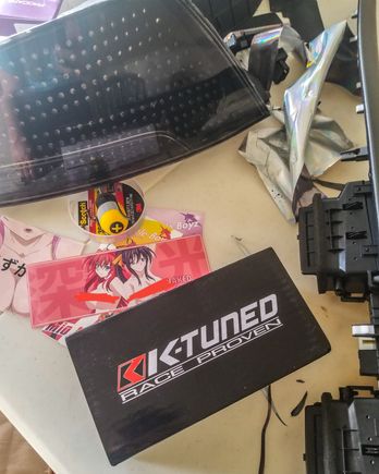 Dash converter from K-tuned.

ft. DxD tiddies.
NFSWWWWWWW.