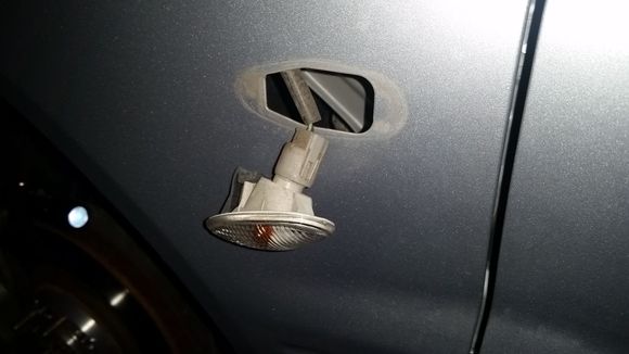 Unplug the fender signal housing