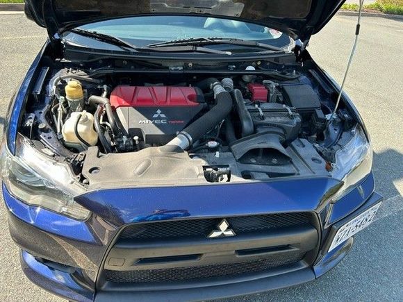 Engine bay taken Sunday, Oct 6th