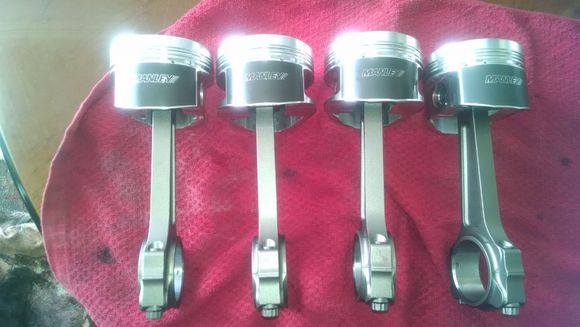 My pistons and I be rods this project is on a roll now that I got more stuff.