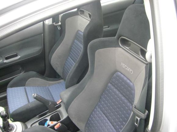 evo 7 seats