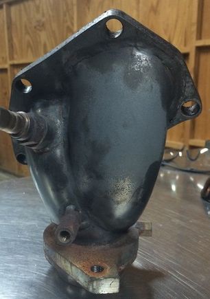 Cracked housing overview.