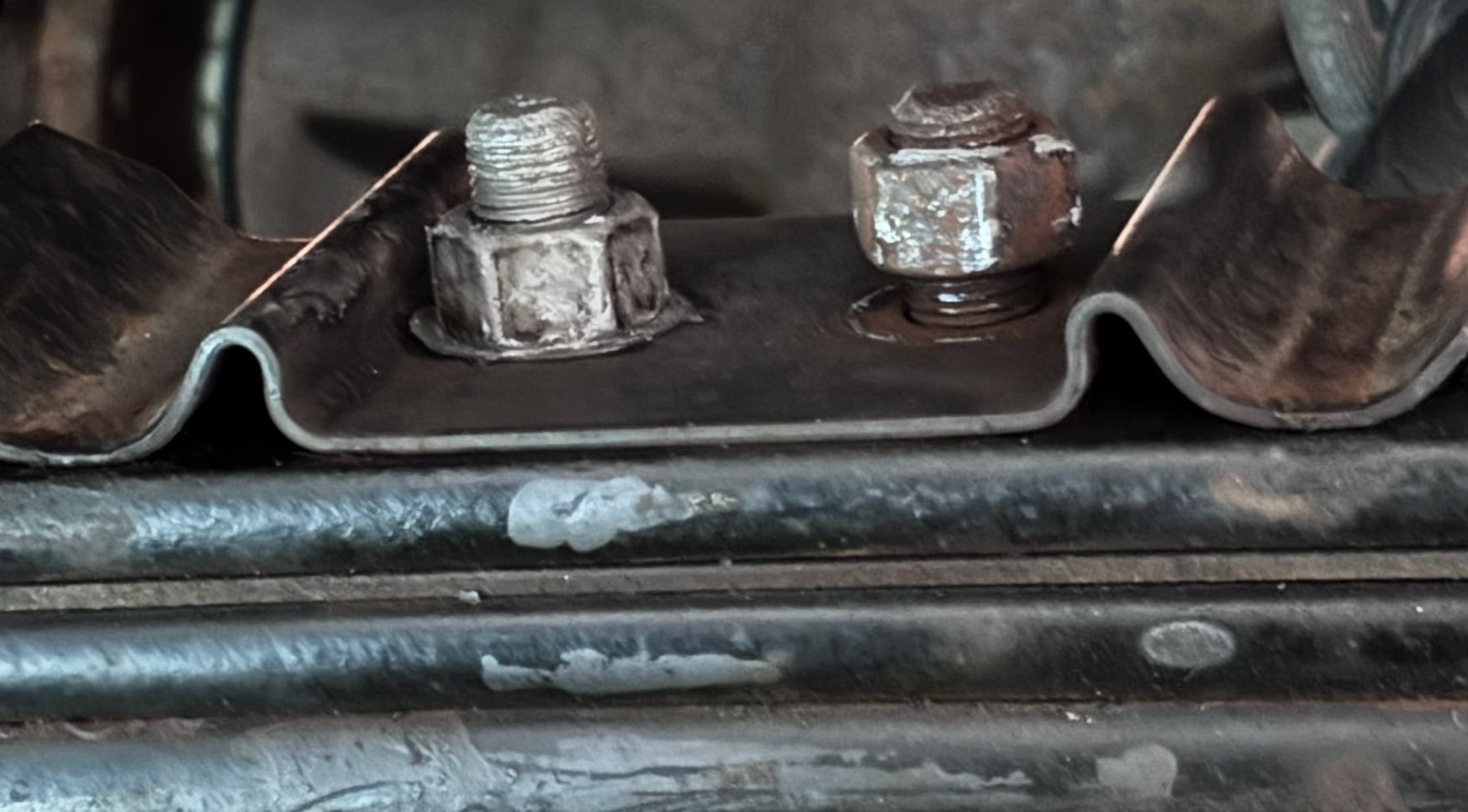 Installing RideTech flip kitanyone know where I can find a leaf