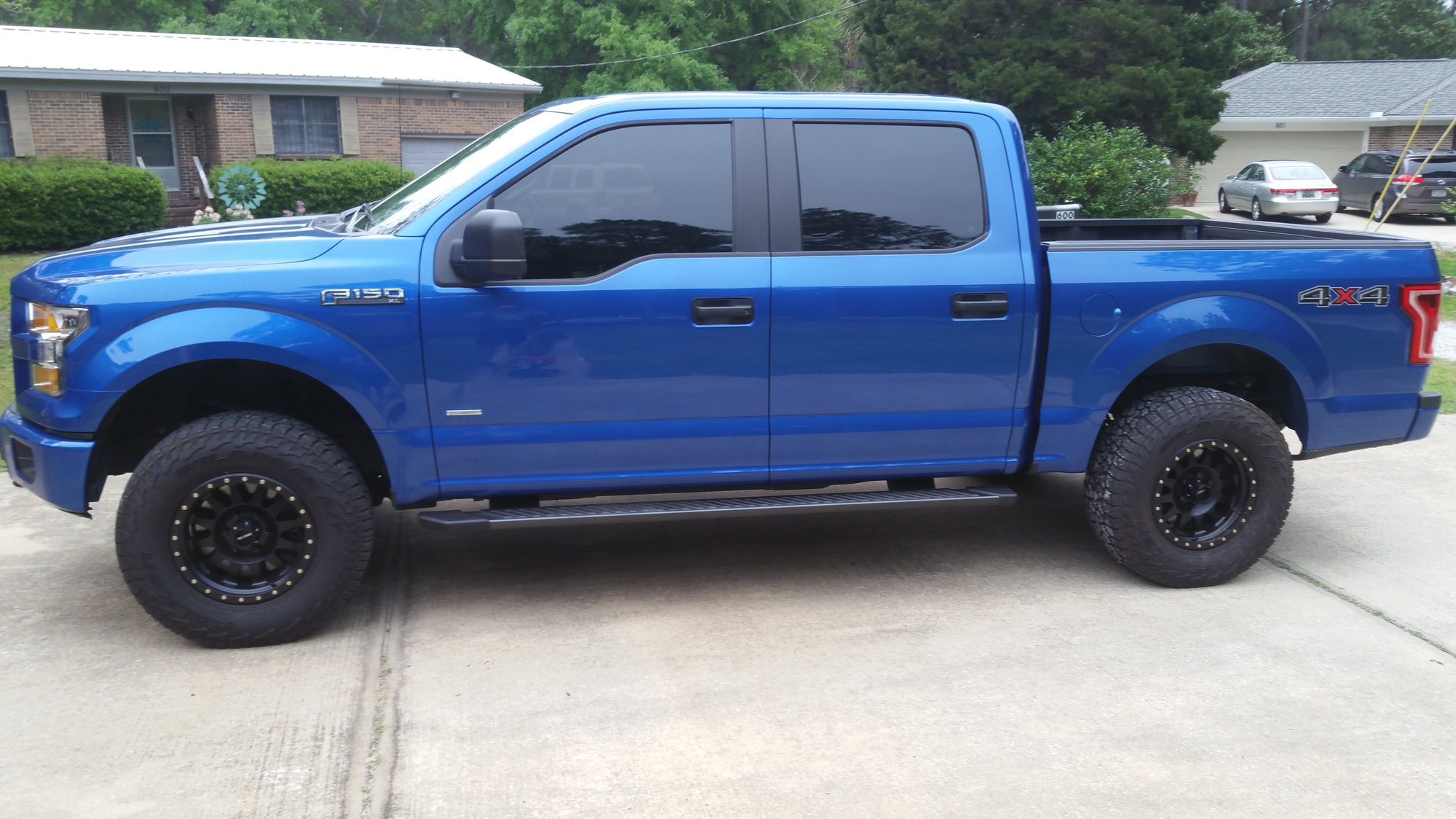 285/75r17 size tires on 2016 f150.