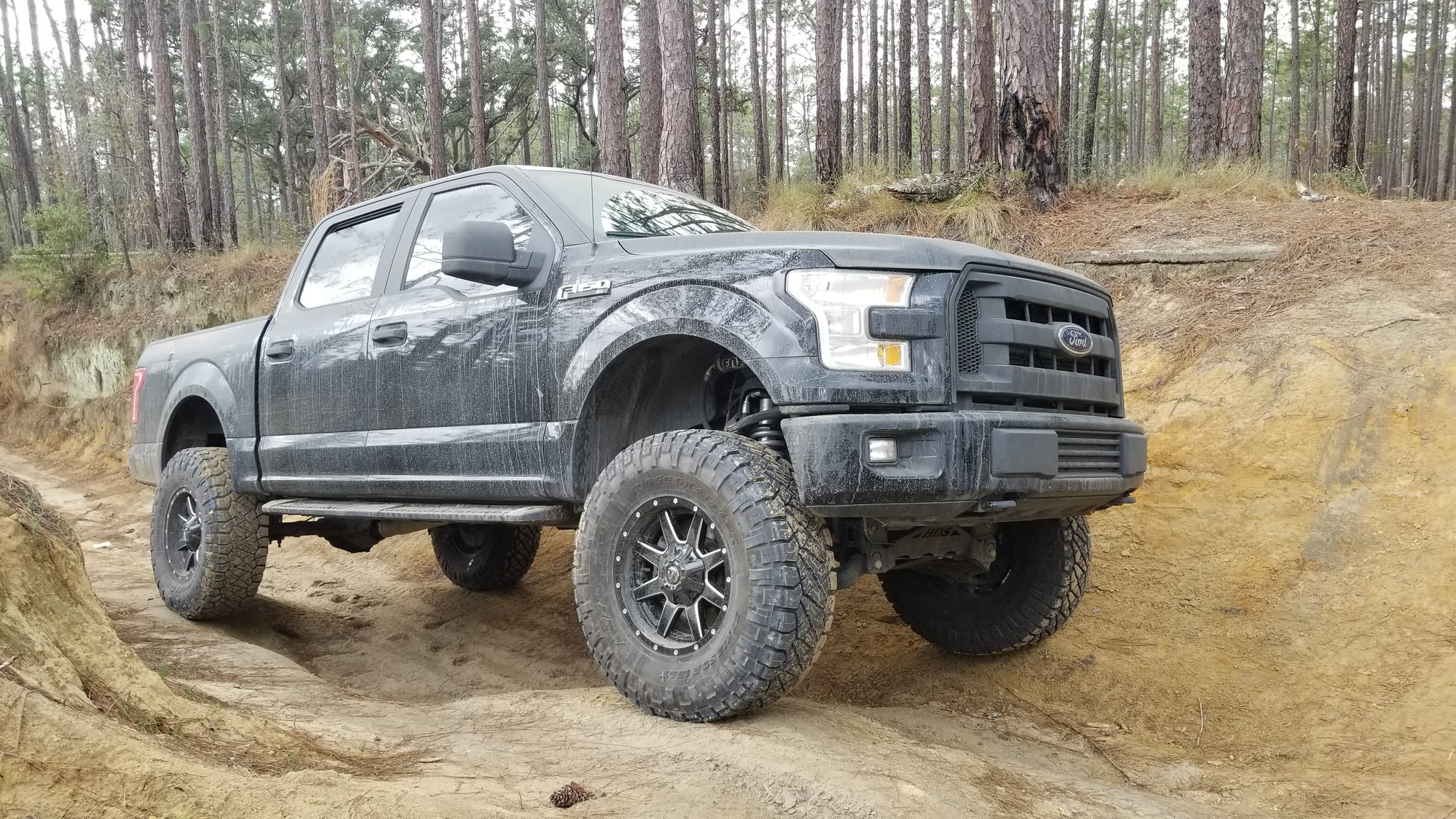 Post yours pics of 6inch lift with 37s - Ford F150 Forum - Community of