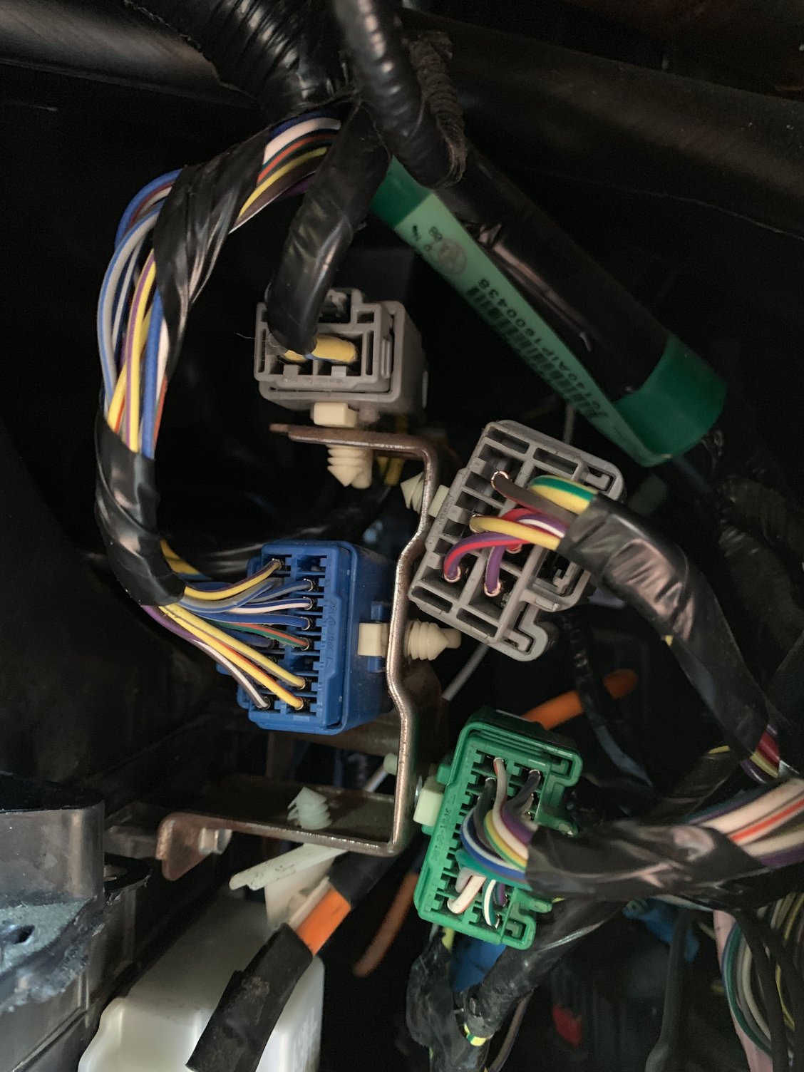 Ford F150 2009/Lariat evaporator sensor Part and plug location