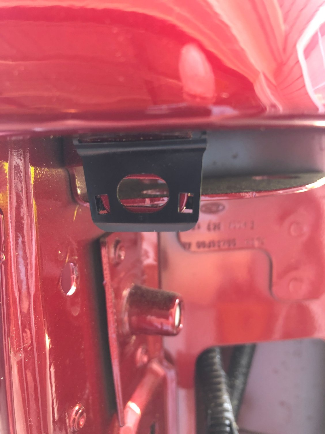 HowTo Install OEM Tailgate damper "tailgate assist" for 2015/2016