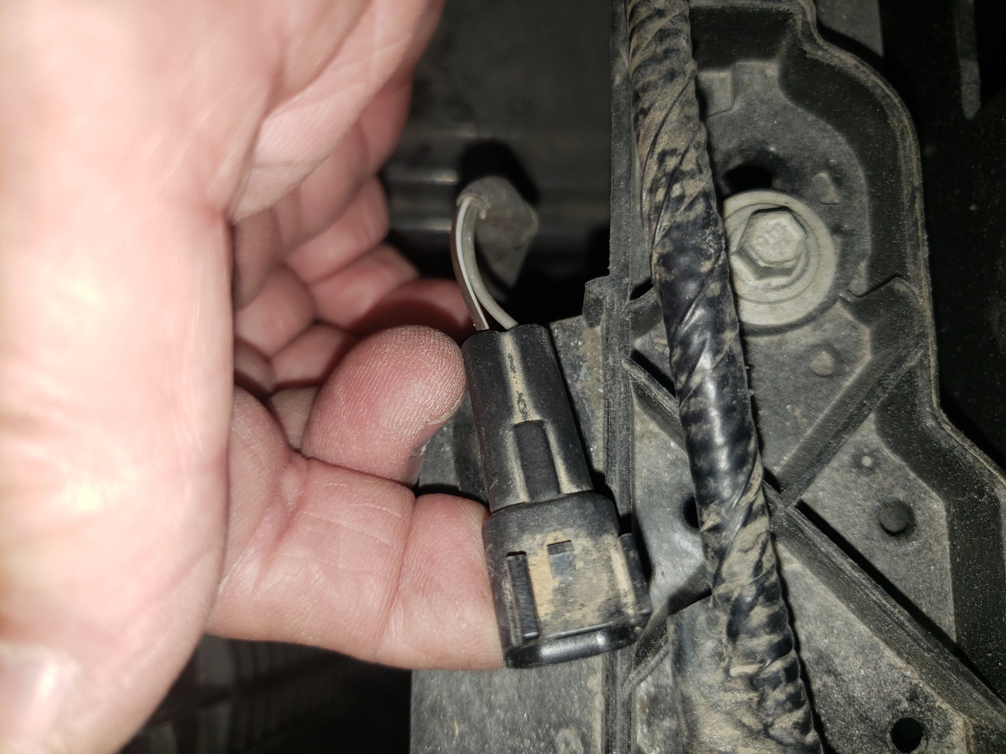 One more 2015 F150 XLT electric plug identification help, please - Ford ...