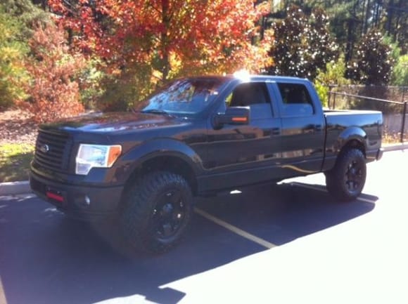truck all black
