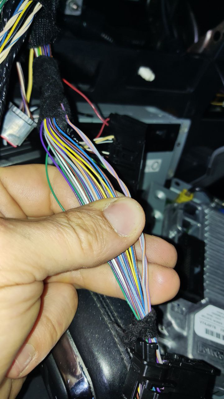 2017 XLT Sync w/o Sony Radio Wires Dont Match Any Diagrams Ford F150