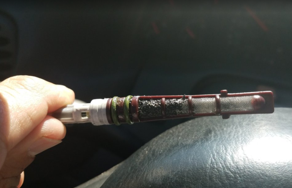 Air Conditioner -over heating - over pressure then dumps 134a - Ford