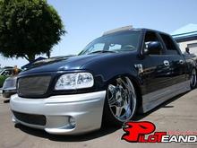 my trucks 1st car show after the air bags. lays frame on 24 inch rims.