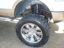 FOR SALE! 12'' Lift 37'' Nittos 22x10 Mazzi Hulks