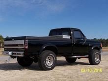 12.50 X 35 BF Goodrich All-Terrain tires on
M/T Classic II aluminum rims