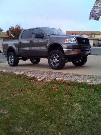 6" Pro Comp Lift