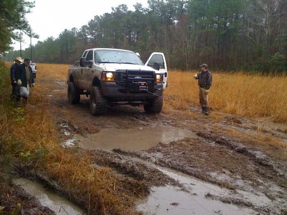 My friend's F250 - 6&quot; Skyjacker, 37&quot; Nitto Mud Graplers, 15K Warn Winch