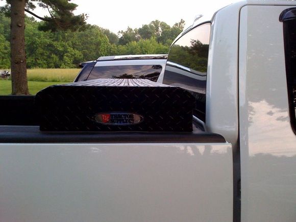 new toolbox... do u like it better than the low profile? i thought it looked more like a truck with this.