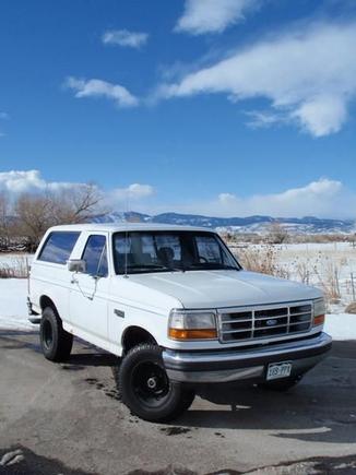 1995 Bronco
31" BFGs on black steelies
K&amp;N
Magnaflow catback (junkyard find!)

sold in 2010 :(