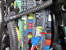 Under-Dash Fuse Box with arrows