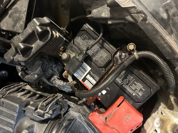 Kirkland 51R (civic) battery to the rescue!