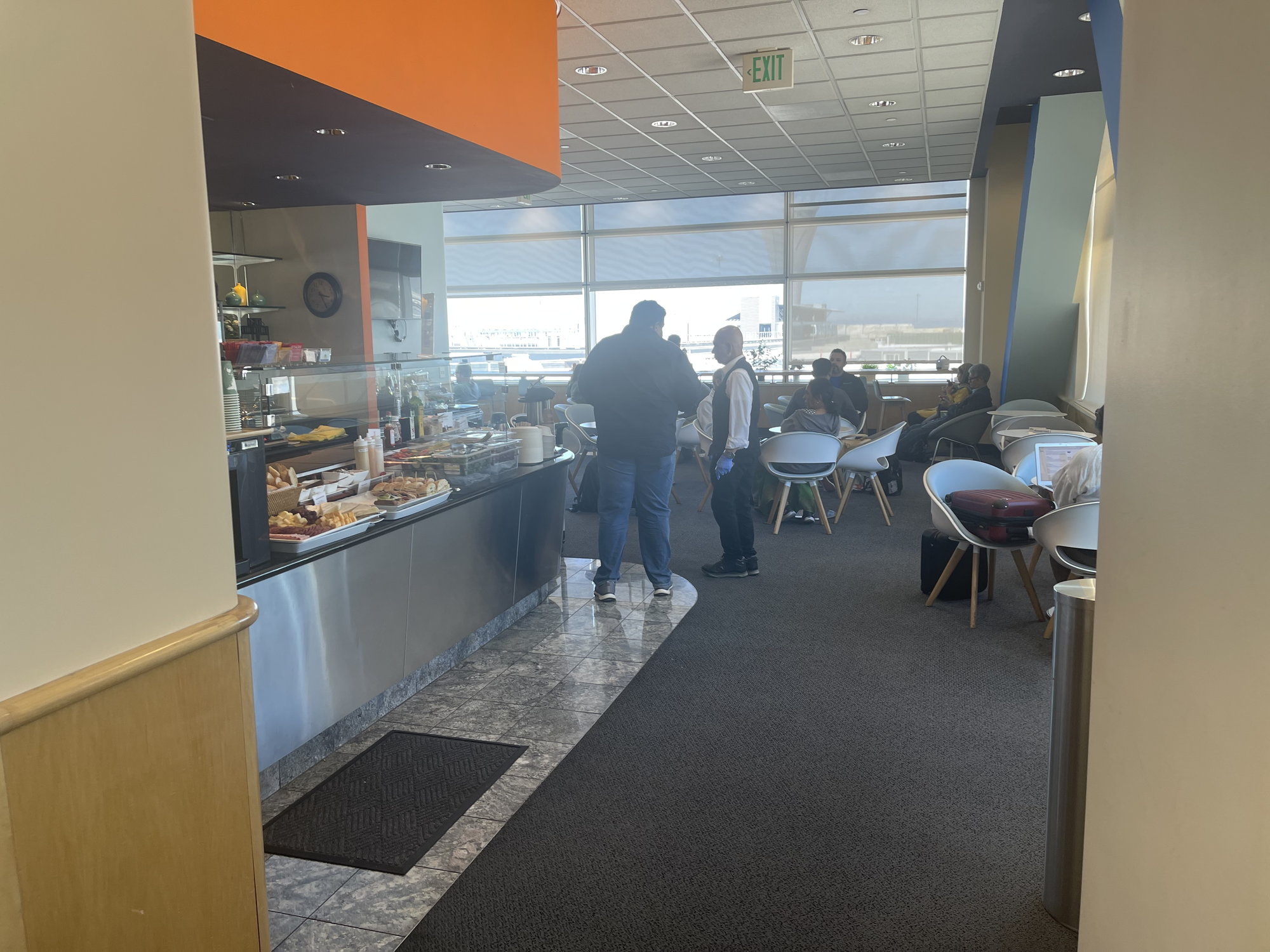 Review: Giants Clubhouse SFO Priority Pass Restaurant - Points with a Crew