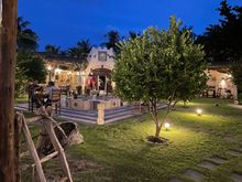 Yasmeen courtyard