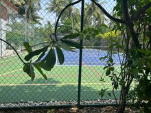 Westin Maldives Miriandhoo Resort: Tennis Court