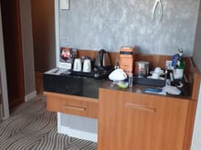 Tea and coffee facilities. Water was free for HH Silver/Gold/Diamond ( otherwise EUR6.5)