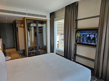 Second room - 1 King Premium Corner Cityscape View