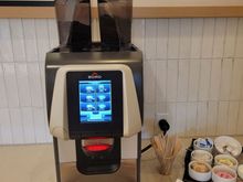 Espresso machine, which unfortunately only has regular, not decaf