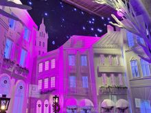 Window display at Hankyu department store ( they also had a christmas market on the 9th floor but did not get round to it)