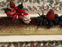 King of fruit log cake