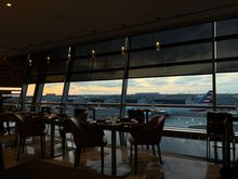 Great sunset. Notwithstanding the loud table, it was nice to just sit there, have a glass of Blue and watch the sun go down. 