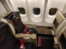 TK Airbus 330-200 Business class seat 04A