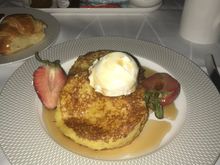 Breakfast on BA First a380 February 2020 